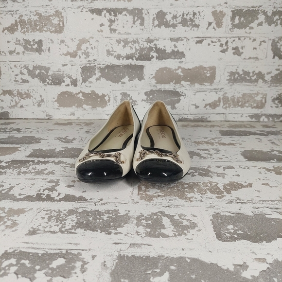 Geox Respira Black & White Leather Elizabeth Cap Toe Ballet Flats V140 - Picture 4 of 8